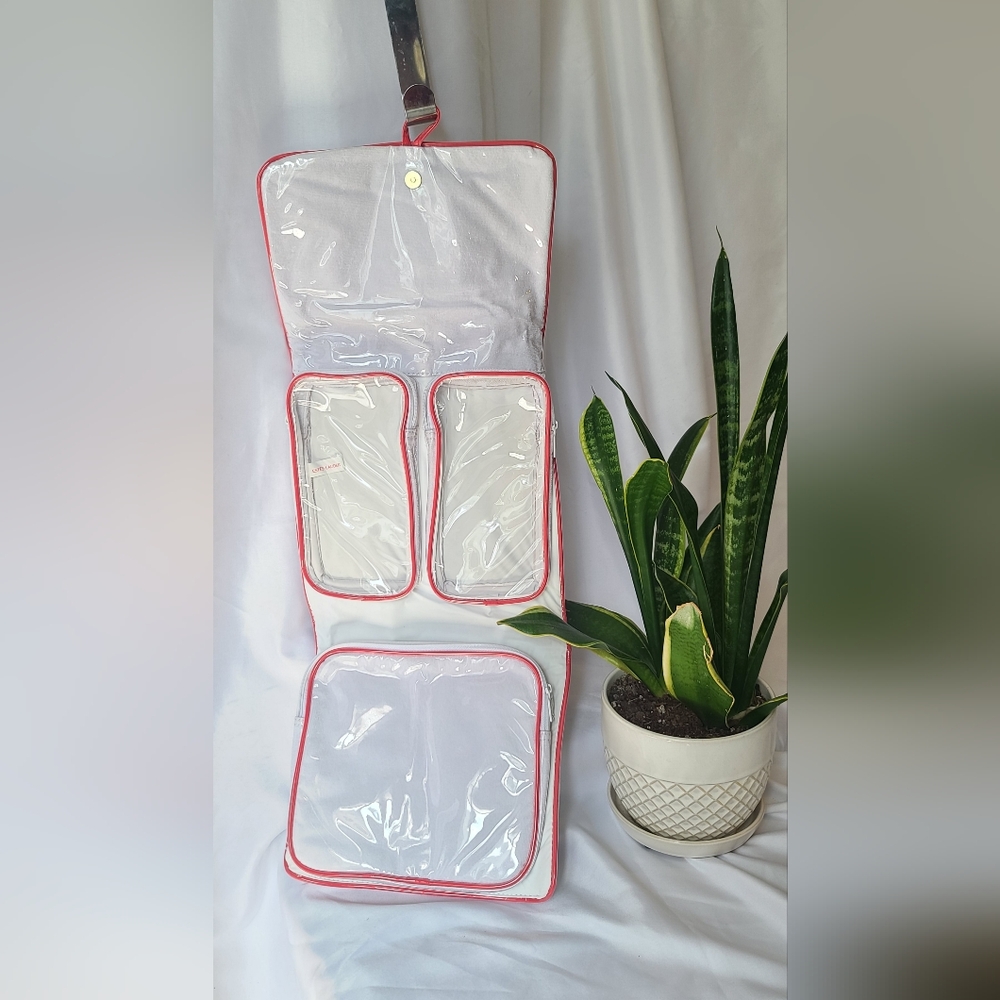 NEW Estēe Lauder Travel Case
